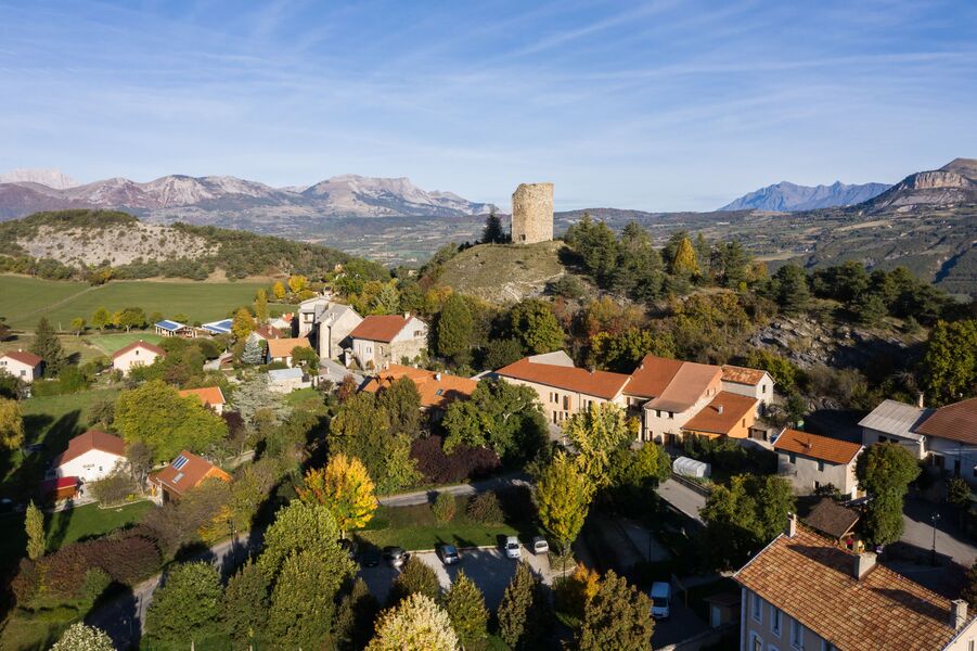La Bâtie-Vieille, Hautes-Alpes