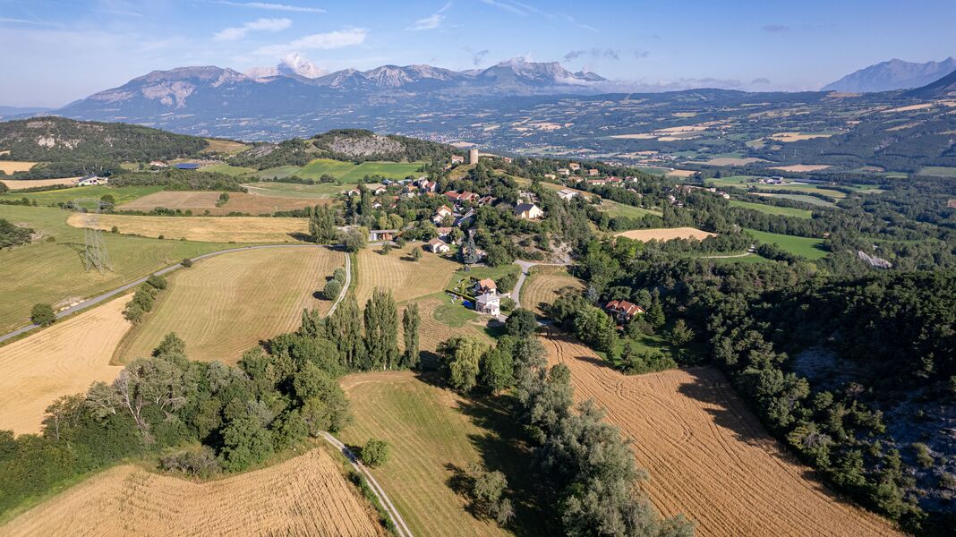 La Bâtie-Vieille, Hautes-Alpes