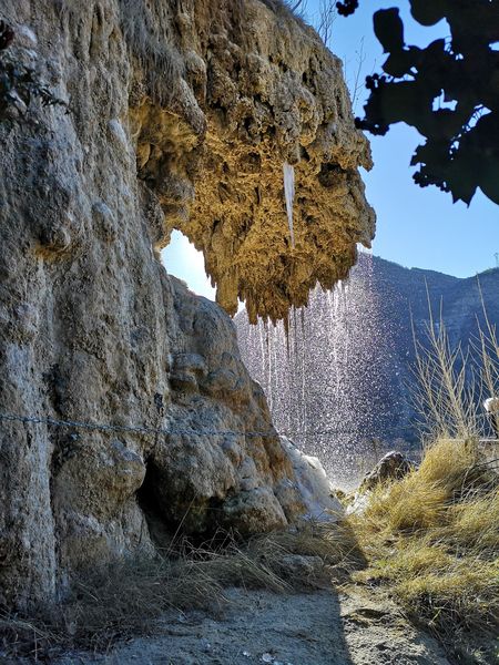 Cascade pétrifiante de Remollon