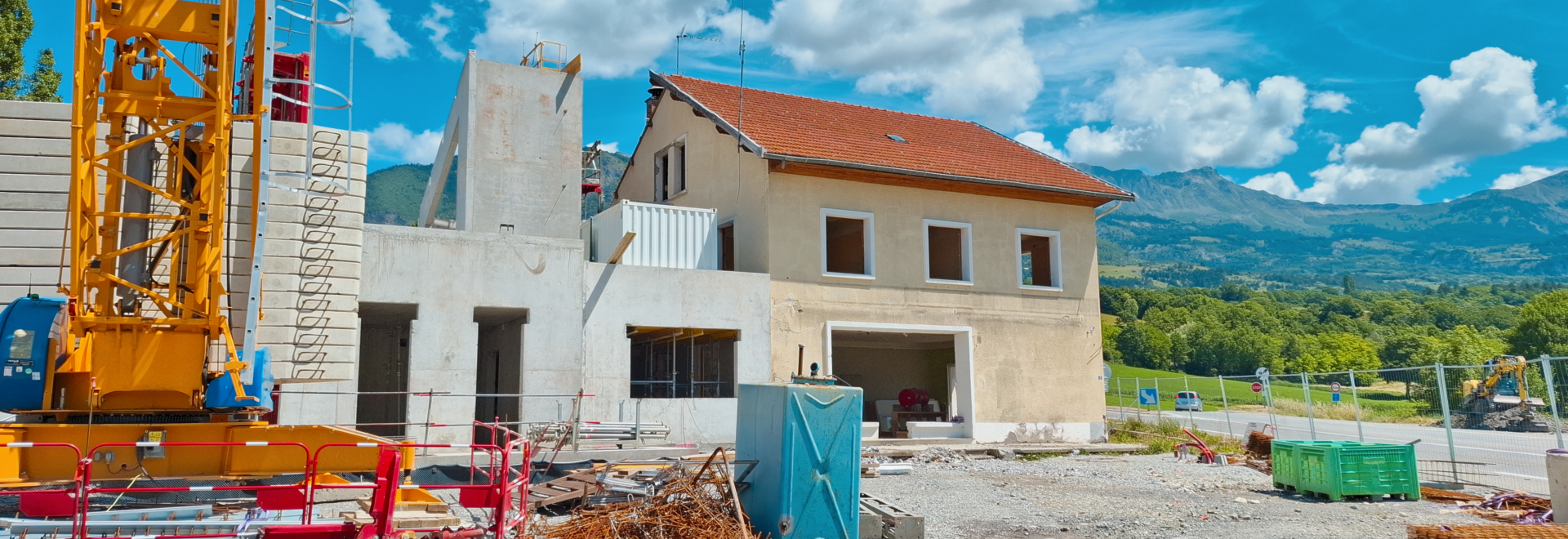 Maison de Pays à Montgardin en travaux