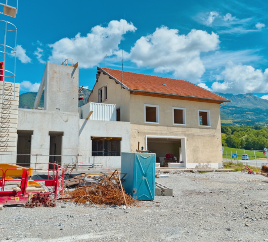 Maison de Pays à Montgardin en travaux