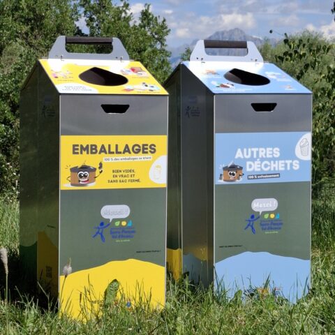 Poubelles de tri nomade en prêt aux associations locales